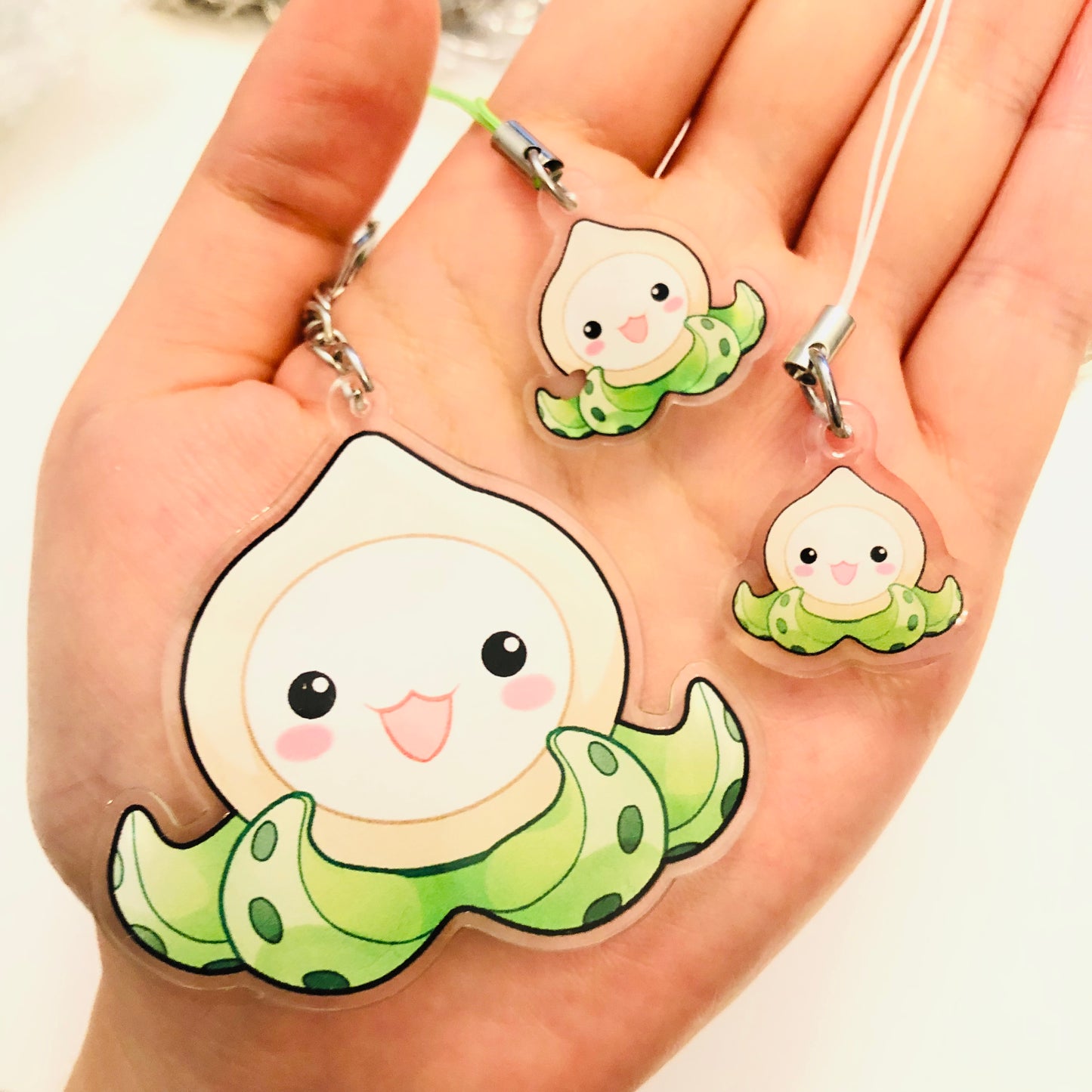 Pachimari OW Double-Sided Clear Acrylic or Epoxy Resin Charm